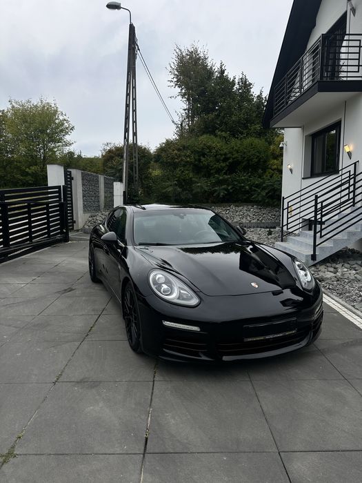 Porsche Panamera 4s