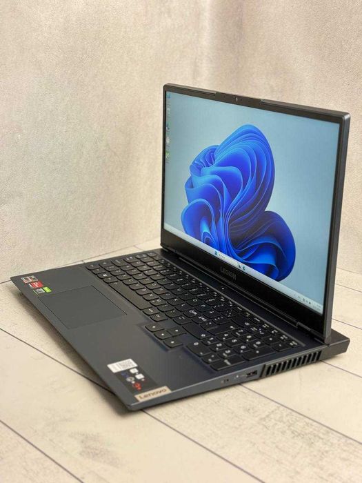 Lenovo Legion 5 15ACH6H Ryzen 7 5800H RTX 3060 16ram 1TB 2K 165hz