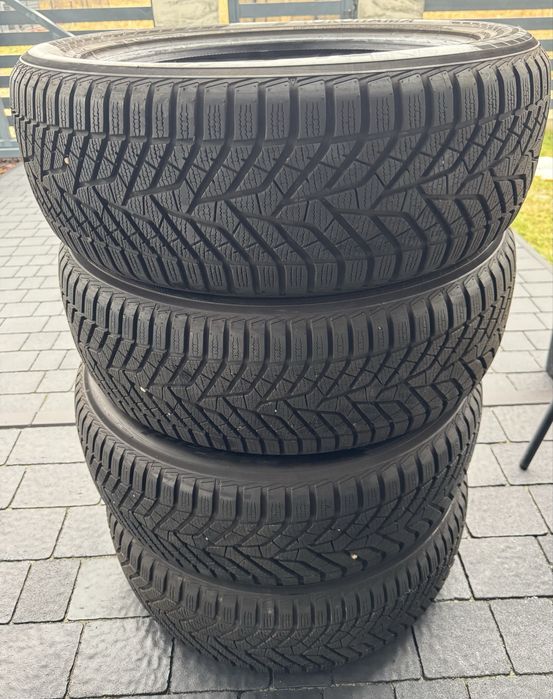 Opony Zima Yokohama Bluearth 225/55r19 8mm rok 2024