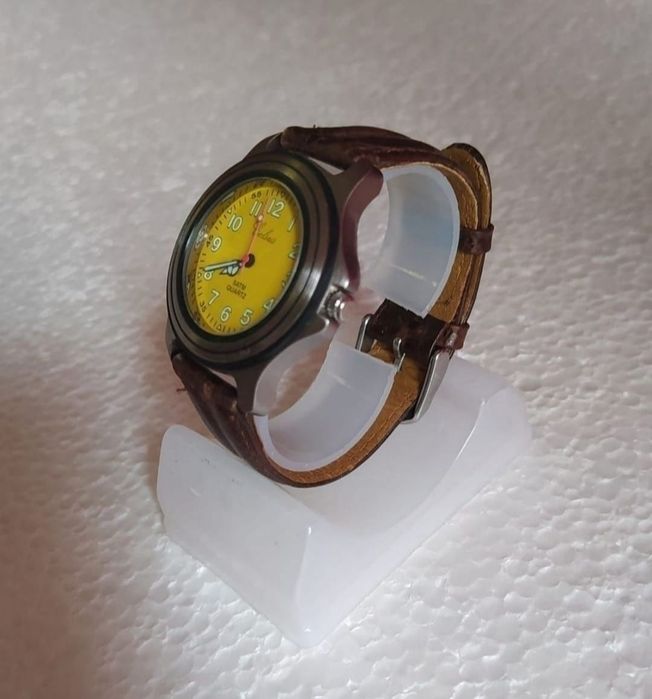 Relógio Celsus

Diâmetro: 38 mm sem coroa
Resistente a água (5 ATM)
M64738118129922121