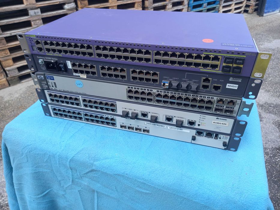 Switch with 24 Ports, Various Models64551412699267120