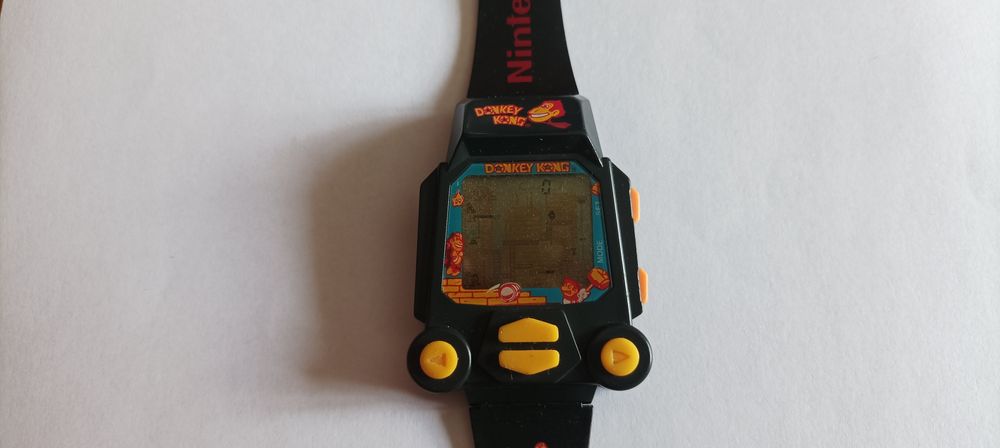 Oryginalny zegarek Nintendo z PRL
