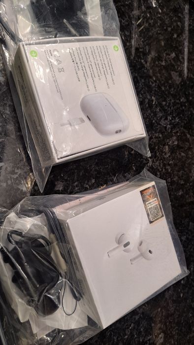 AirPods Pro 2 USB-C MagSafe