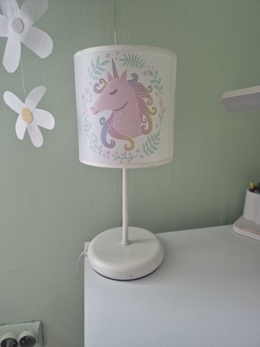 Lampa z jednorozcem