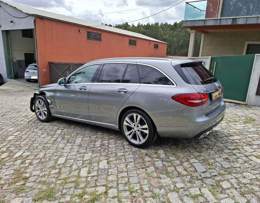 Mercedes-Benz C350e Station Plug-in hibrido-gasolina 279cv Apenas 192 Mil kms Nacional