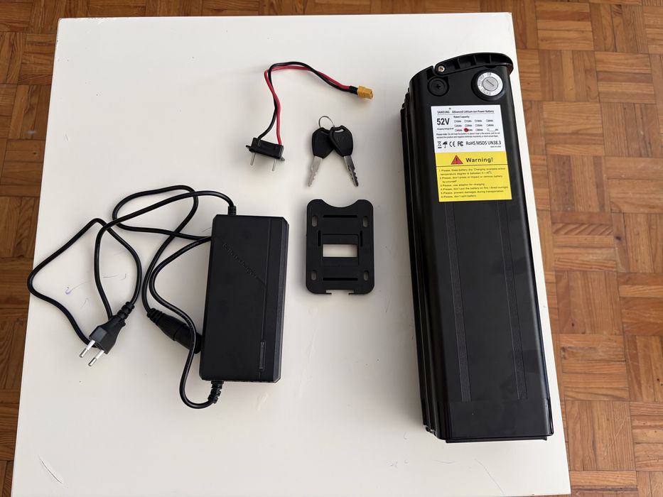 Bateria litio 52V 40bms nova + Carregador 58.8V 5A Novo