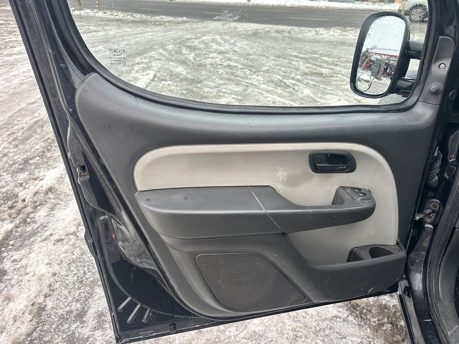 Продам фіат добло заводський пасажир 1.9 дизель