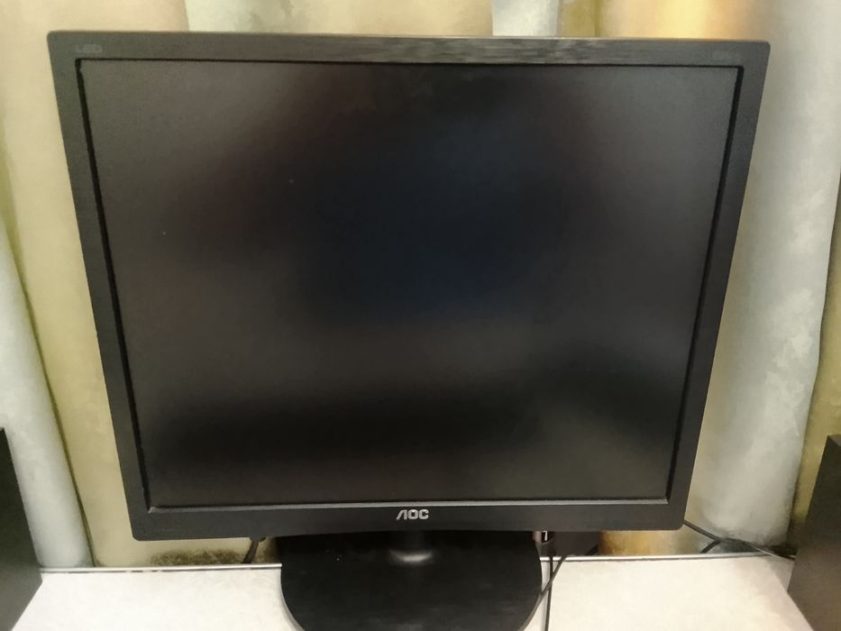 Монітор AOC e960SRDA