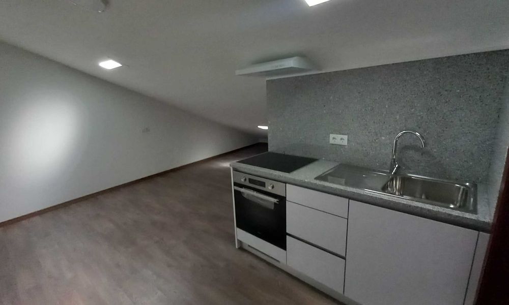Arrenda-se Estudio (T0) em Espinho (perto do Pão Pepim)