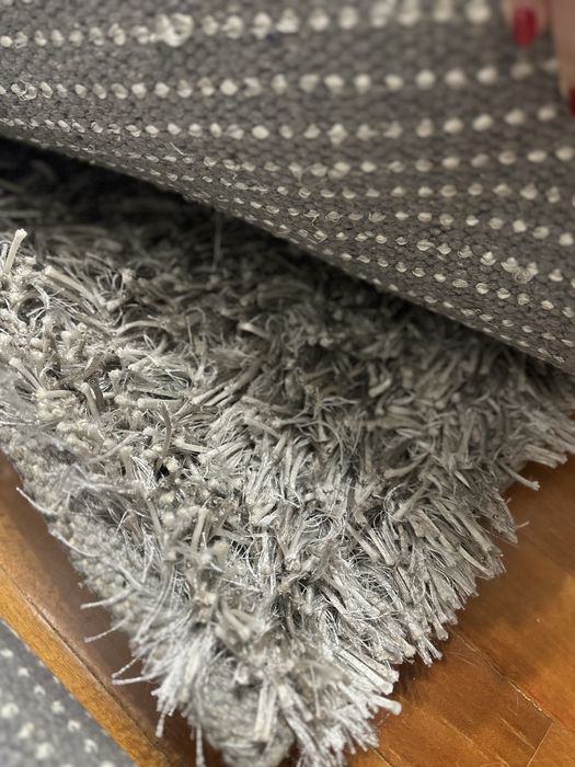 Carpetes pelo Alto Branco/Cinza