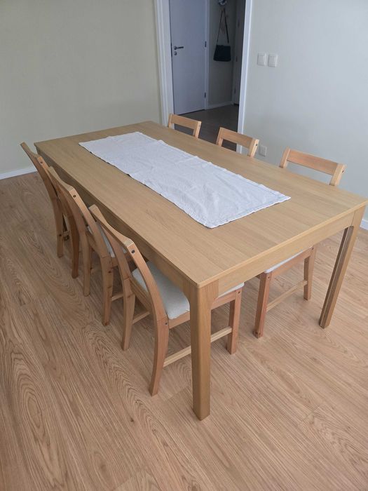 Conjunto mesa de jantar