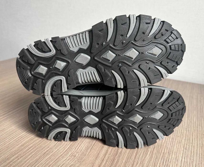 детские демисезонные кроссовки Mountain Warehouse размер 34