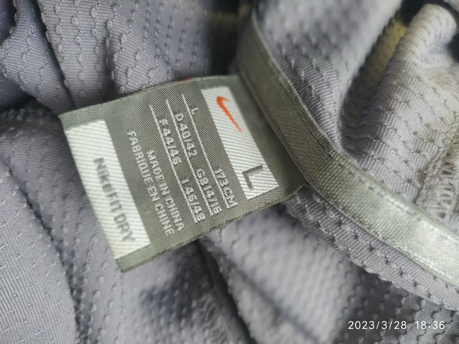 Оригінальна кофта від Nike