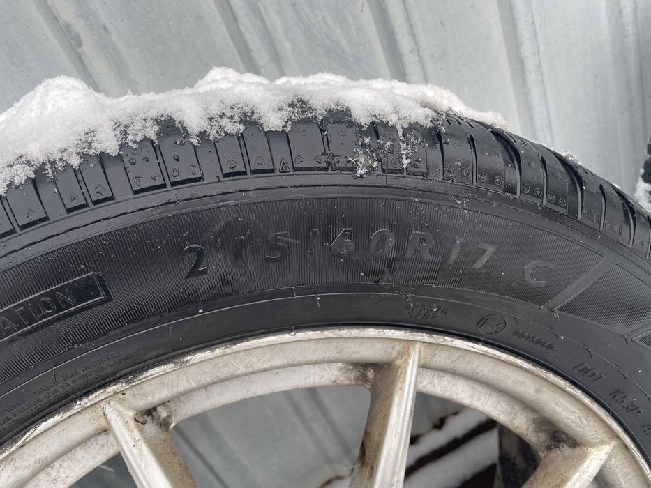 Колеса Мерседес 215/60 17с в зборі