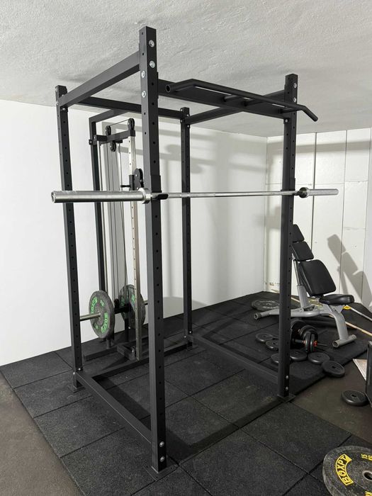 Power Racks ,Pullup Bars , Homegym e polias