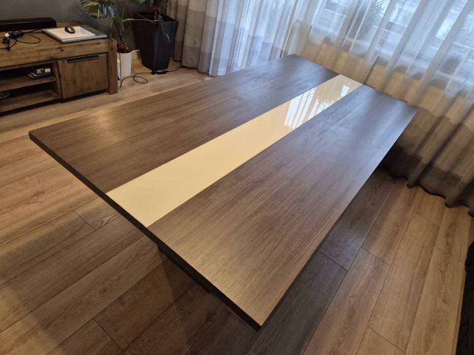 Duży Stół do salonu na dwóch nogach