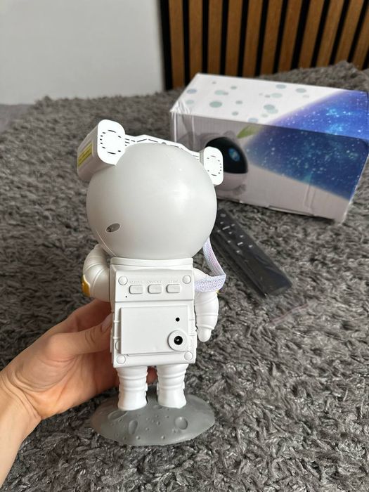 Projektor gwiazd Astronaut Lampka LED Super zabawa dla dziecka