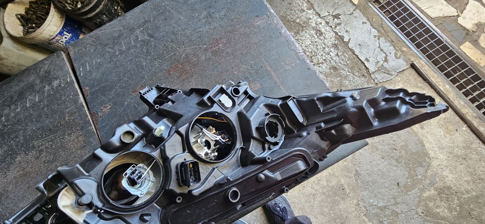 Farois para peugeot 208