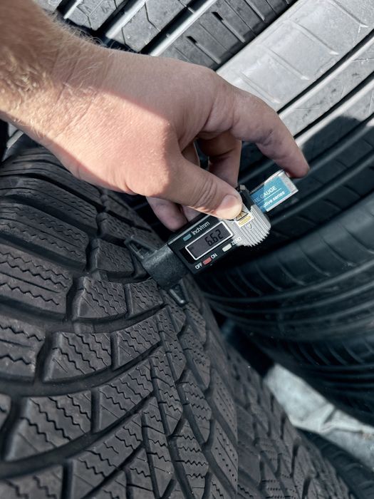 235 55 18 Bridgestone Blizzak LM005 85% 2024 Шини Зима