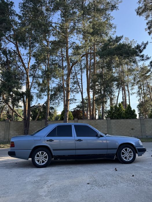 Mercedes-Benz E-Class 1988 VIN WDB1240231A736580 фото оголошення 4 з 15
