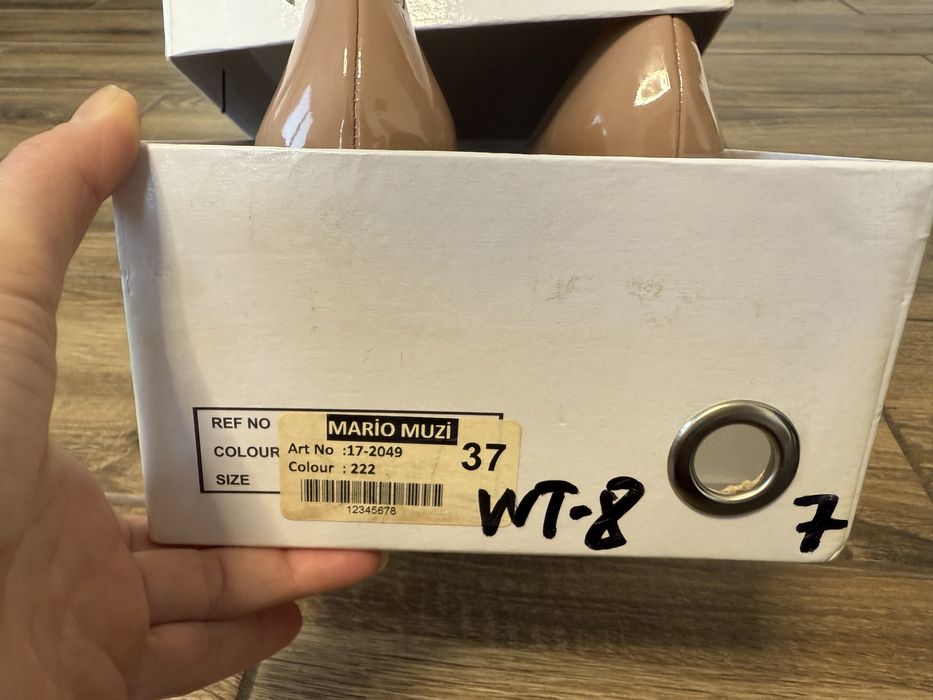 Туфлі човники бежеві Mario muzi 37 розмір