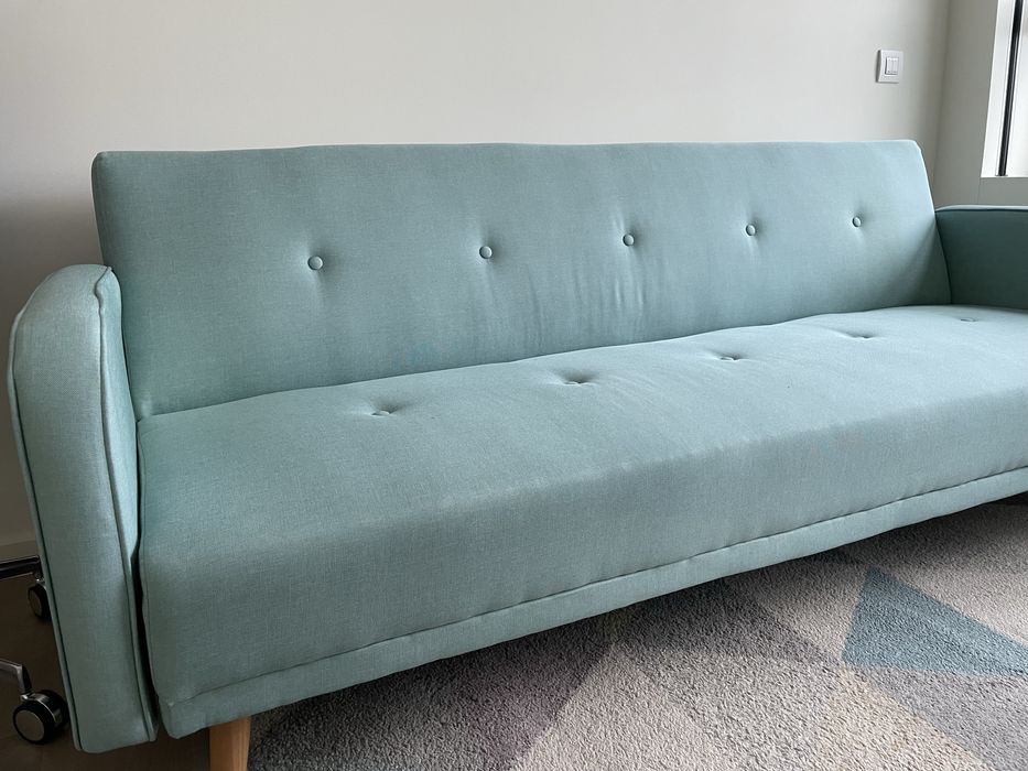 Sofá cama verde menta em muito bom estado