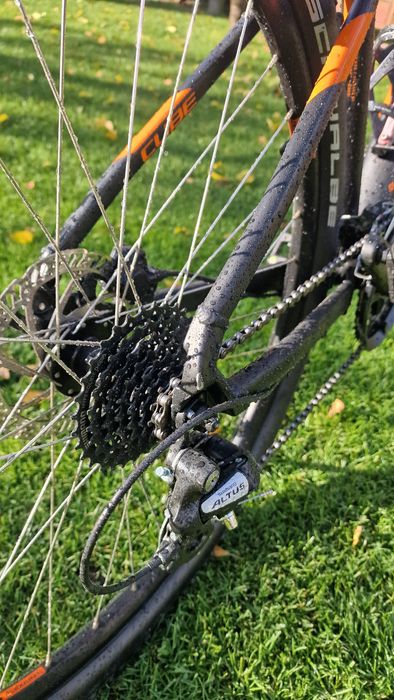 Rower Cube Aim Pro MTB 16' na kole 27 5