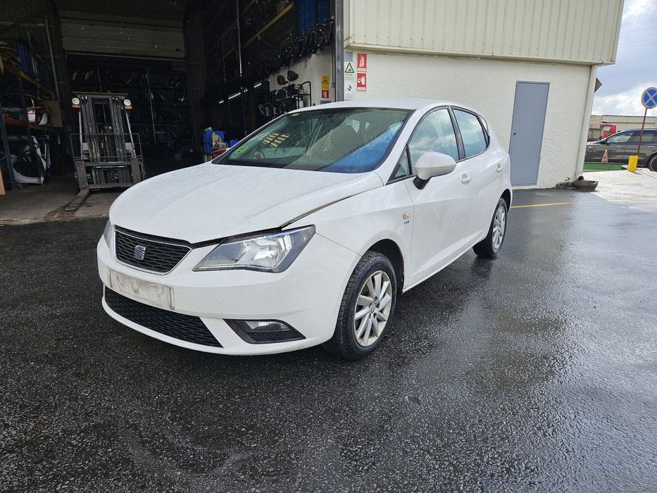 Seat Ibiza 6J 1.6 TDi de 2013 para peças