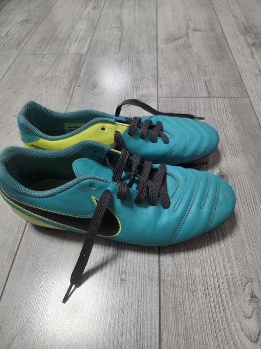 Футбольні бутси Nike Tiempо 42 |
