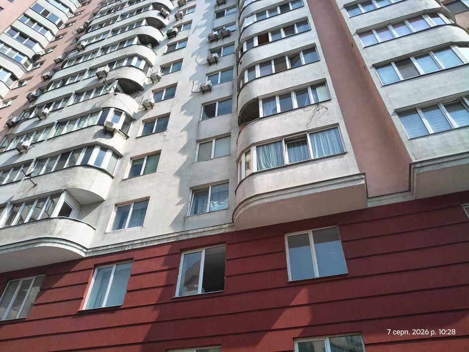 1 кімн Дарниця Рембаза Велика 59квм Цегляний буд Генератор на ліфт