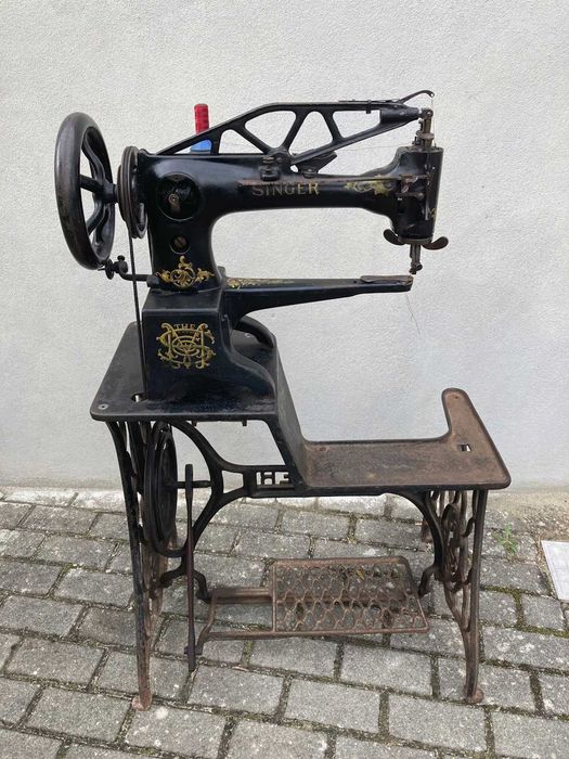 Maquina costura sapateiro Singer 29K2