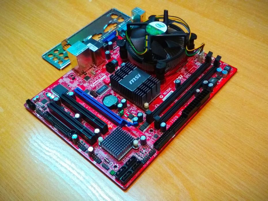 Материнська плата s775 MSI G31TM-P35(MS 7529) + процесор + охолодження