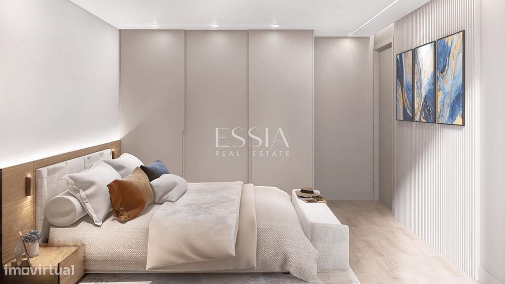 Apartamento T3+1 Duplex com Varandas no Bonfim, Porto