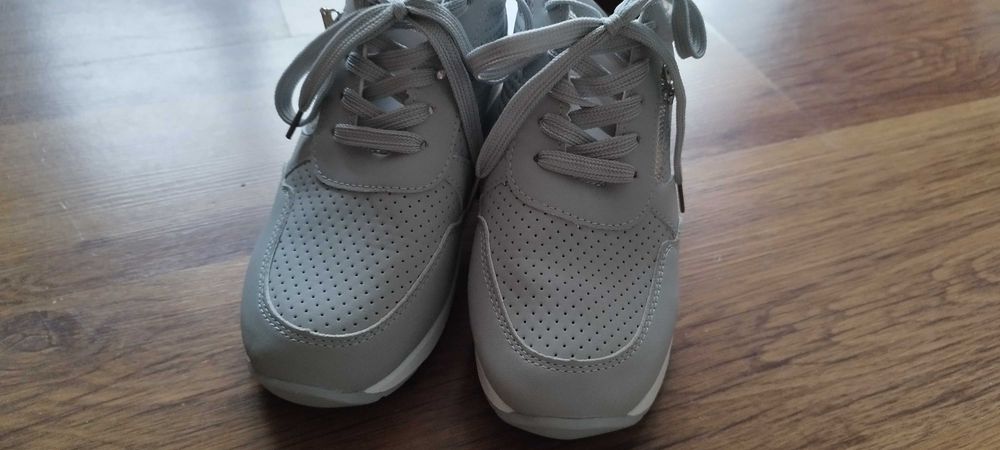Buty szare rozmiar 38