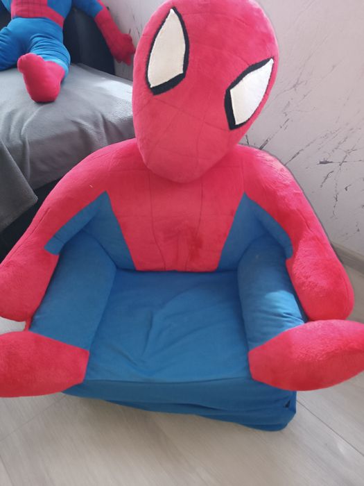 Fotelik pluszowy rozkładany Pufa leżanka Spiderman