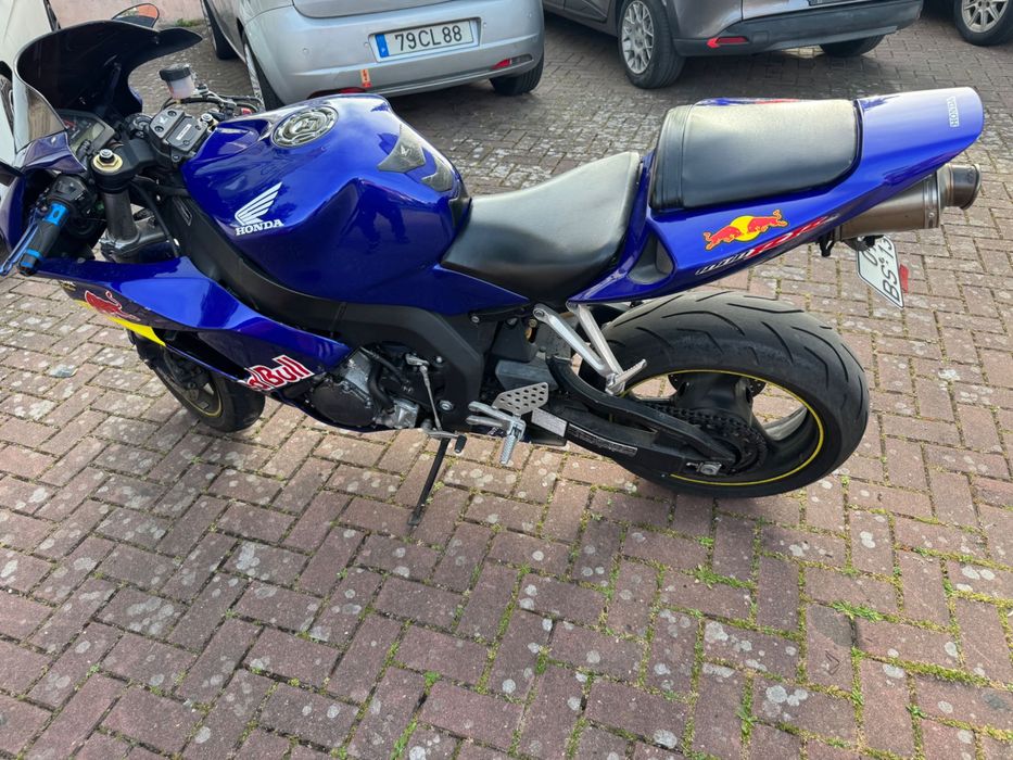 Honda cbr1000rr fireblade