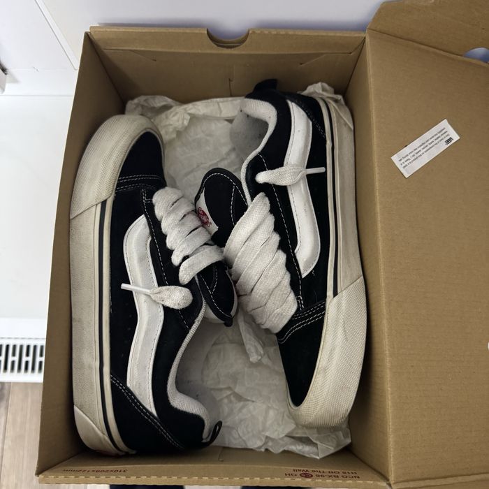 Оригінальні Vans Knu Skool