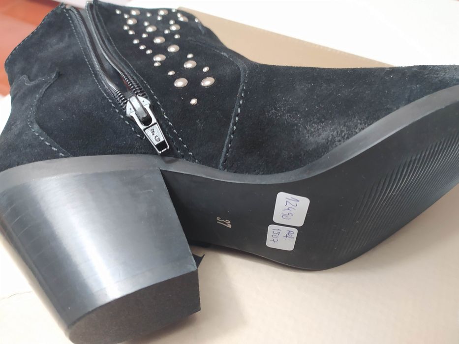 Botas pretas camurça Ruika 37 NOVAS