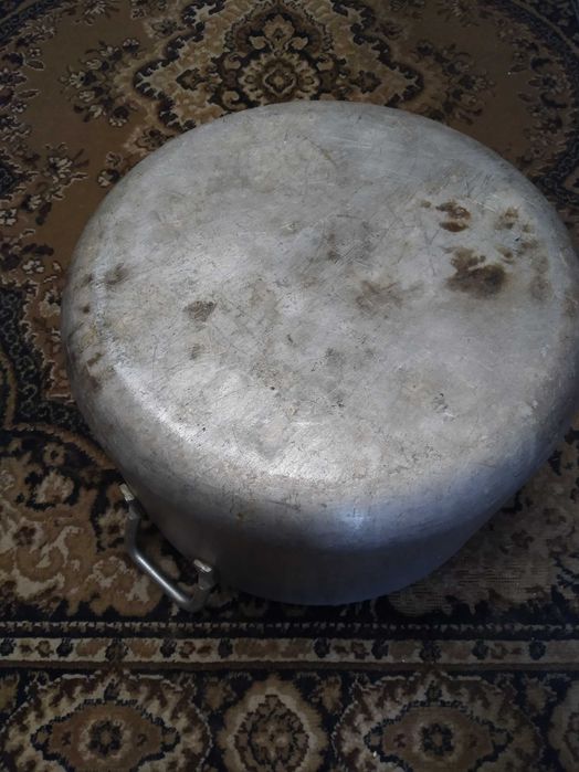 Кастрюли на 40 литров