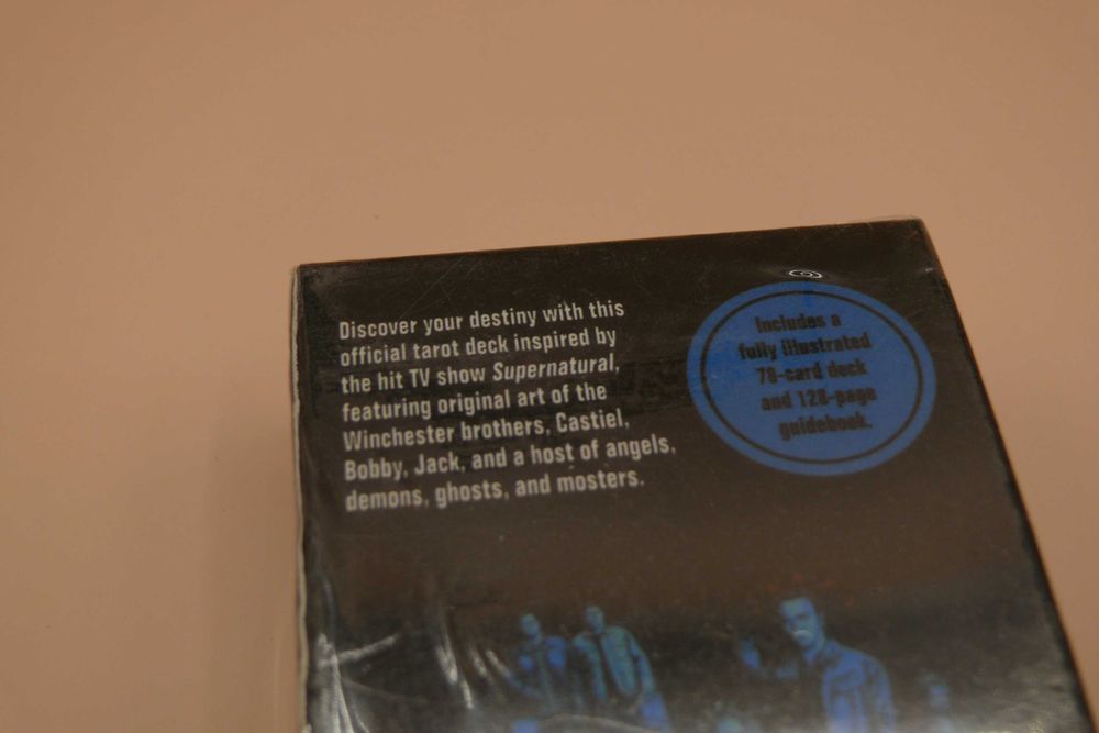 Sobrenatural: Junte-se à Caçada: Baralho de Tarôt e Guia