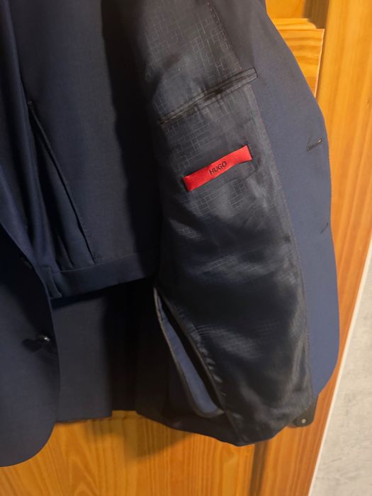 Boss Hugo Boss wełniany garnitur granatowy  -  52