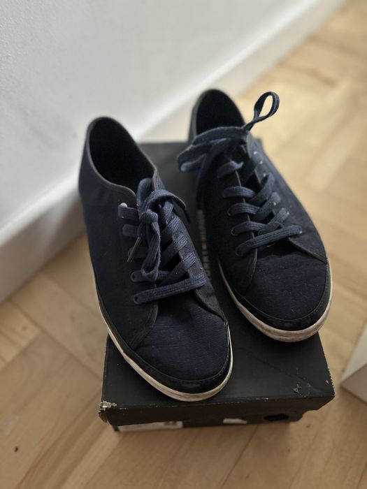 Tommy Hilfiger granatowe trampki ( roz. 41/42)g