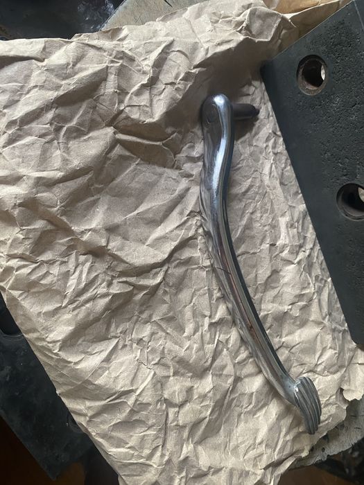 Продам   шпиці на яву 634 тормозну лапку