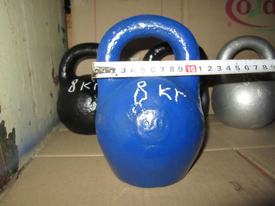 Гиря   8 кг не спортивная , коса ручная