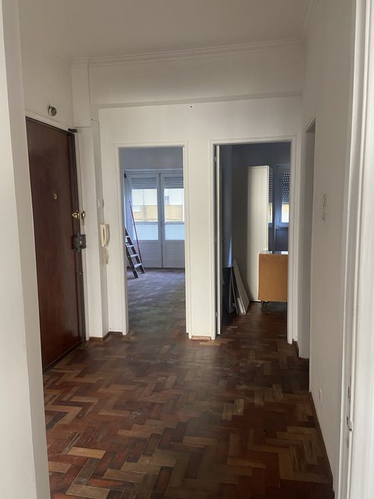 Arrenda-se apartamento T2