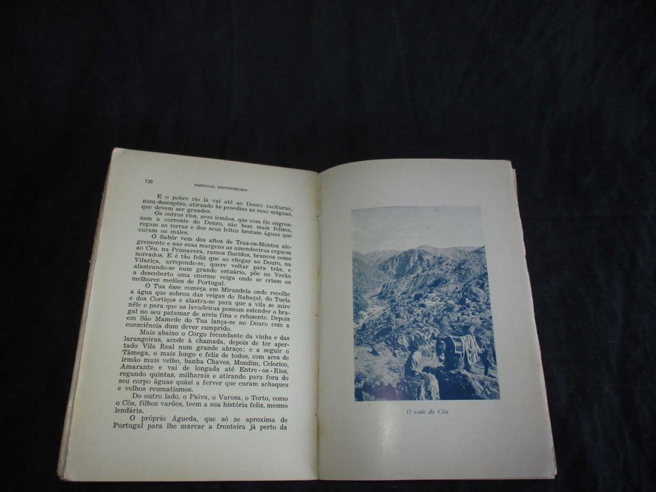 Livro Portugal Desconhecido Guerra Maio Autografado
