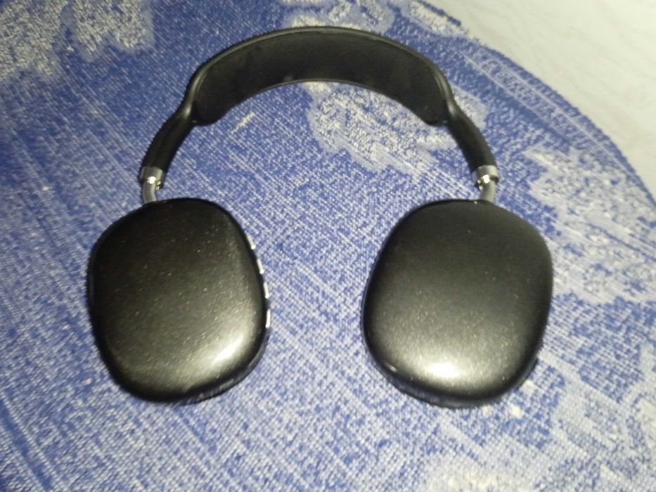 Продам Навушники Р9