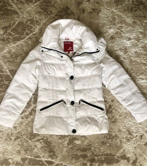 Весняна куртка розміру L