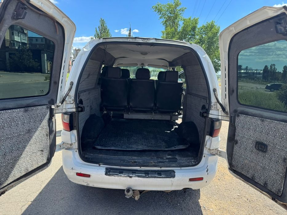HYUNDAI H-1 2001 VIN KMJWVH7FP1U333398 фото оголошення 9 з 9