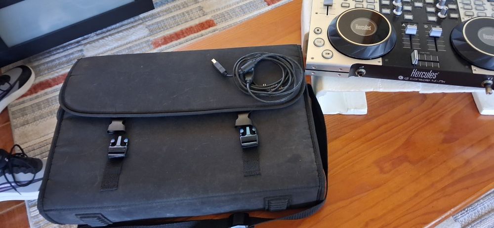 Mesa de Mistura DJ MIX 4 Console